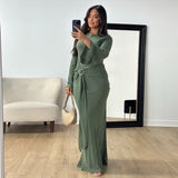 Robe longue col rond vert foncé, portée, selfie miroir