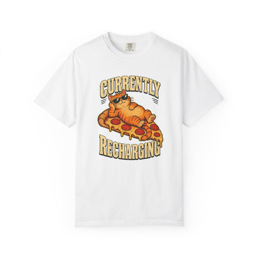 T-shirt rétro « Currently Recharging »
