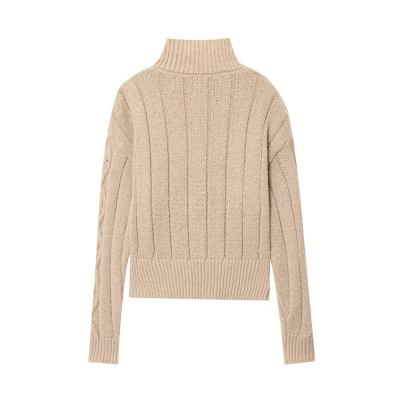 Pull torsadé zippé col montant beige, vue de dos, photo du produit sur fond blanc