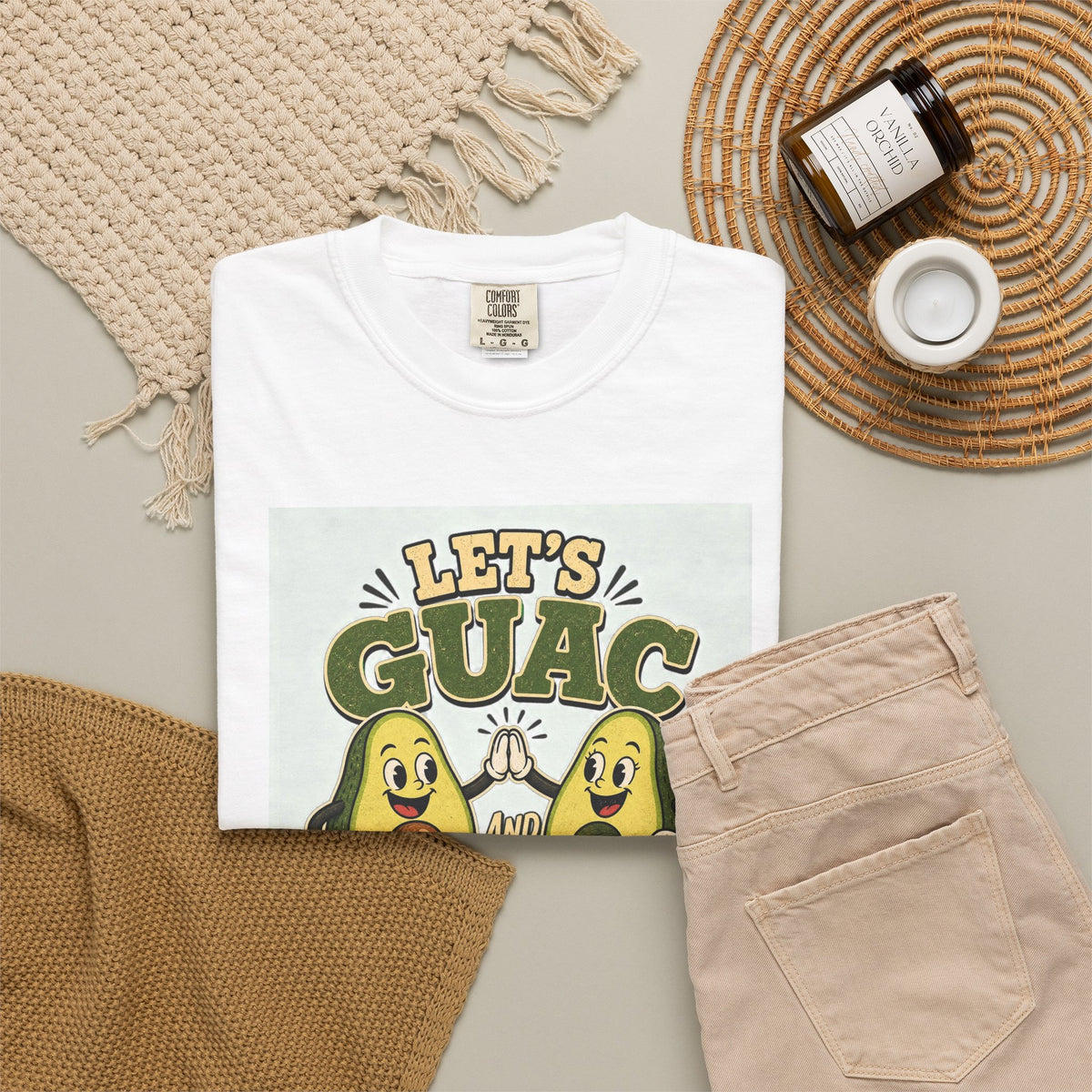 T-shirt rétro humour guacamole « Let's Guac and Roll »