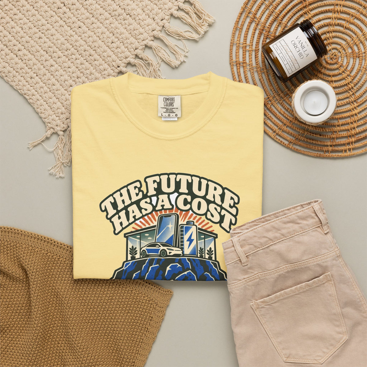 T-shirt message social « The Future Has a Cost »