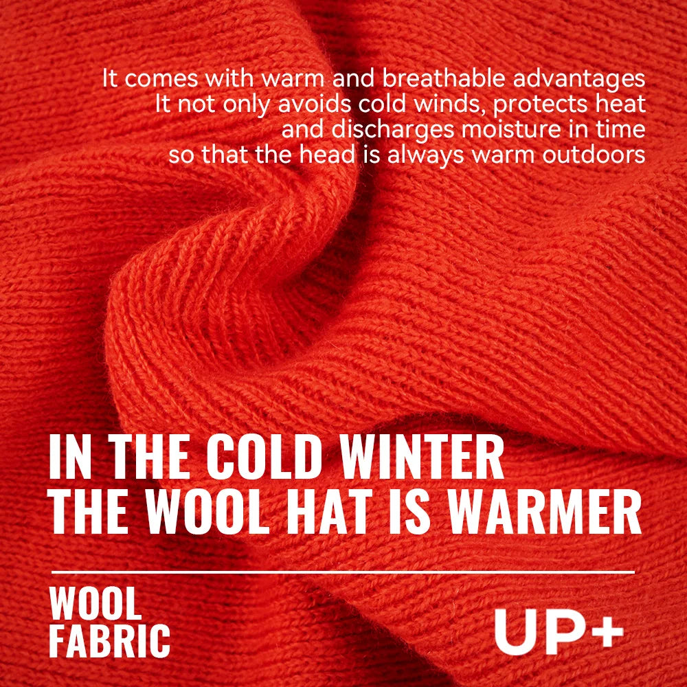 Gros plan du tricot du bonnet d'hiver rouge en mélange mérinos