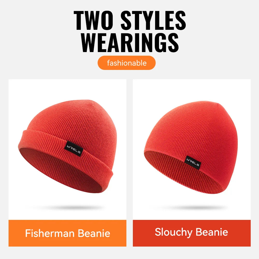 Deux bonnets d'hiver rouges en mélange mérinos – deux styles de port