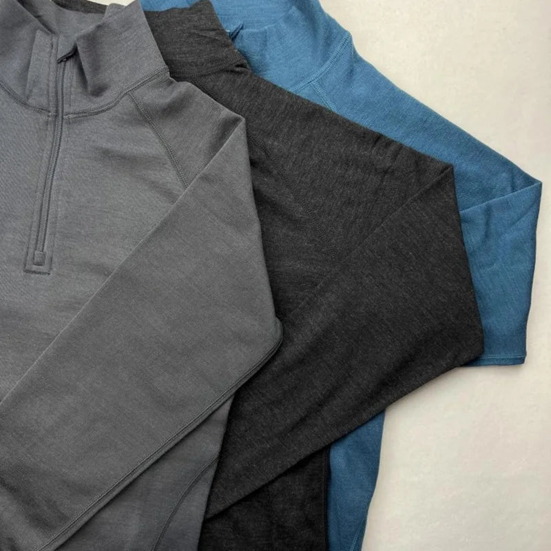 Hauts thermiques en mérinos pliés – gris, bleu et noir