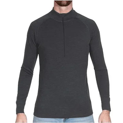 Haut thermique en mérinos noir – demi-zip, porté, vue de face