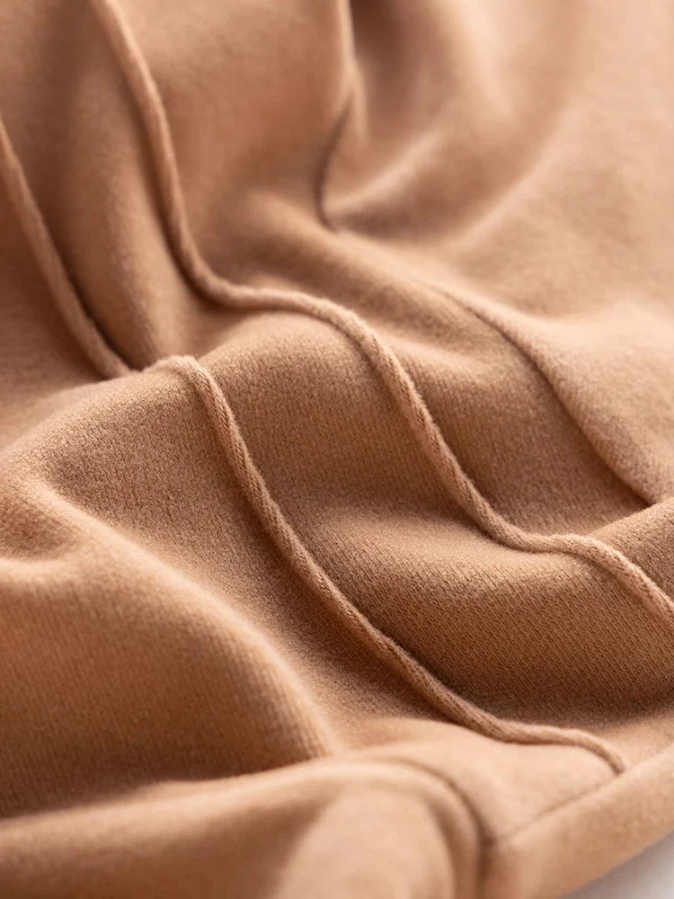 T-shirt thermique col montant caramel, détail de la matière