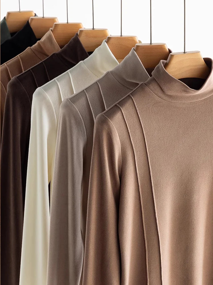 T-shirts thermiques col montant, plusieurs coloris sur cintres, vue de face