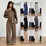 Ensemble t-shirt et pantalon large, plusieurs coloris portés, vue de face