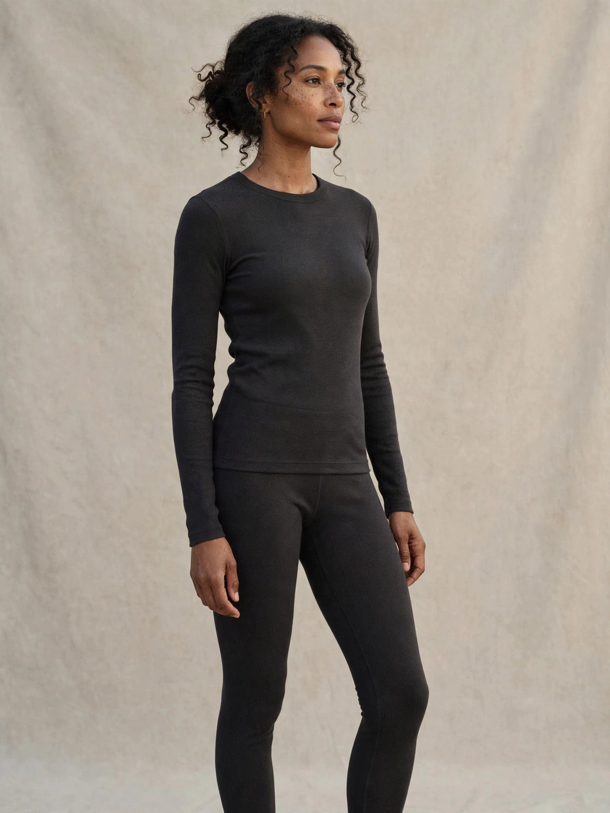 Legging thermique en laine mérinos noir-gris – vue studio